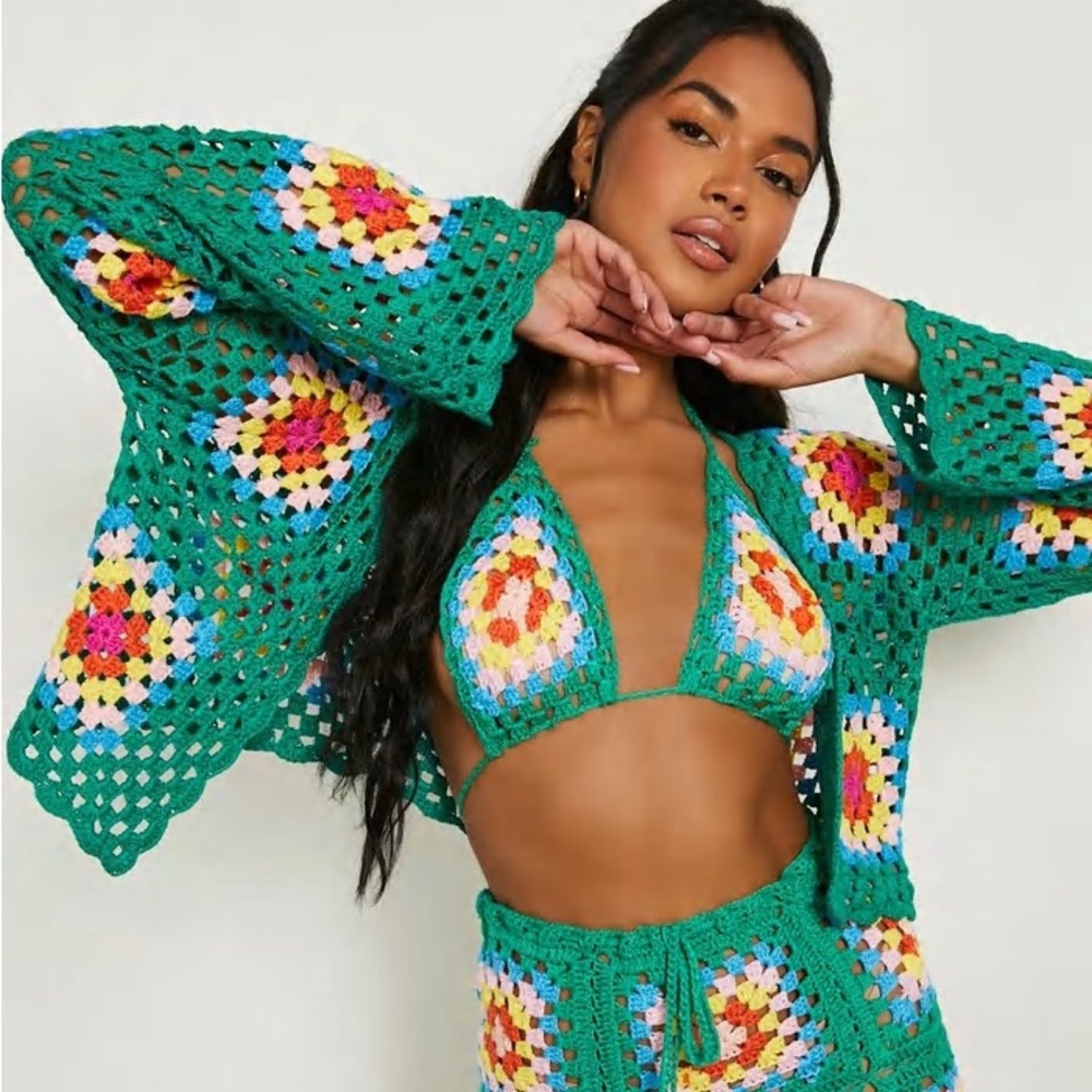 Boohoo Green Crochet Bikini Top and Cover-Up Set